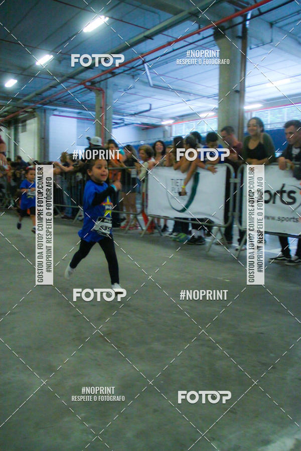 Buy your photos of the event1 Corrida Masha e o Urso no Tiet Plaza Shopping on Fotop