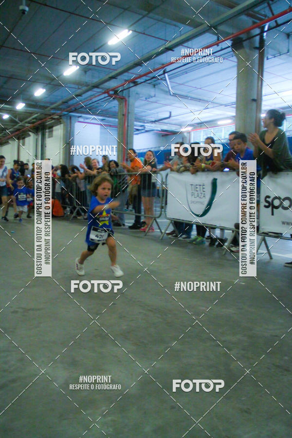 Buy your photos of the event1 Corrida Masha e o Urso no Tiet Plaza Shopping on Fotop