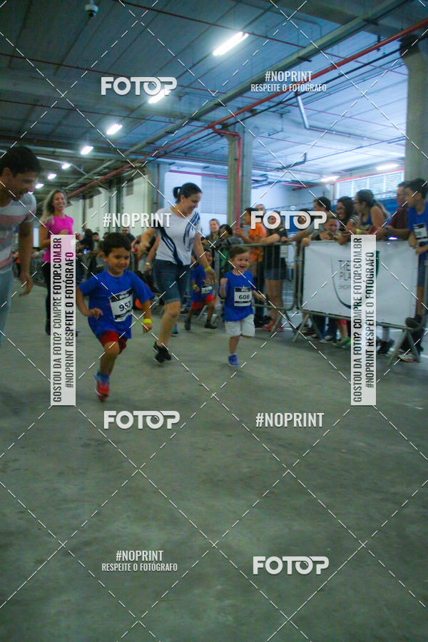 Buy your photos of the event1 Corrida Masha e o Urso no Tiet Plaza Shopping on Fotop