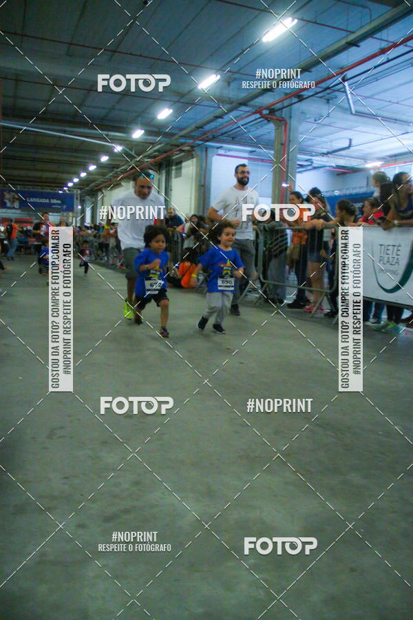 Buy your photos of the event1 Corrida Masha e o Urso no Tiet Plaza Shopping on Fotop