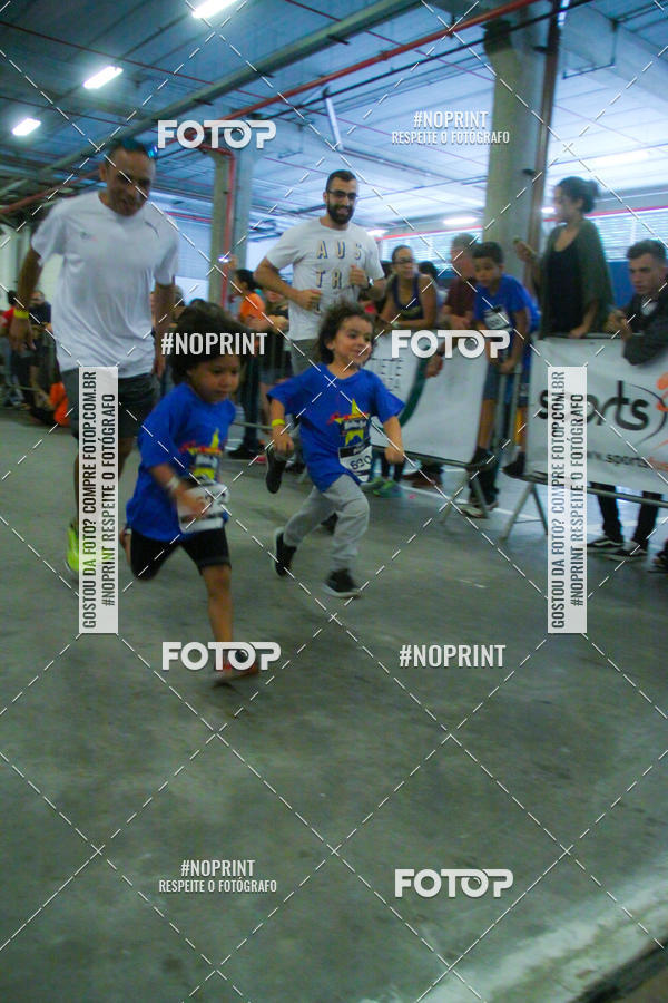 Buy your photos of the event1 Corrida Masha e o Urso no Tiet Plaza Shopping on Fotop