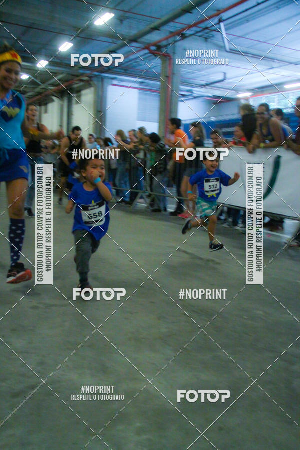 Buy your photos of the event1 Corrida Masha e o Urso no Tiet Plaza Shopping on Fotop
