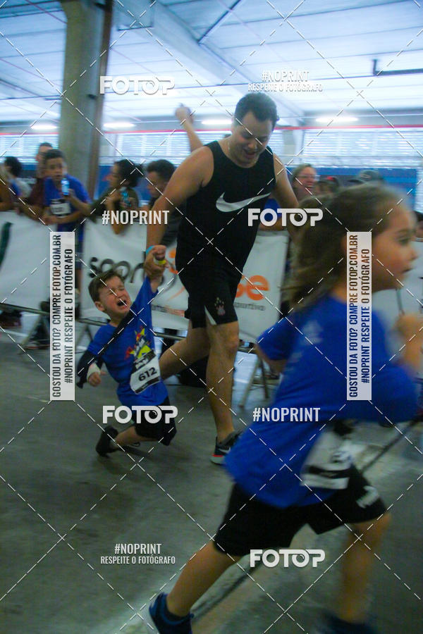 Buy your photos of the event1 Corrida Masha e o Urso no Tiet Plaza Shopping on Fotop