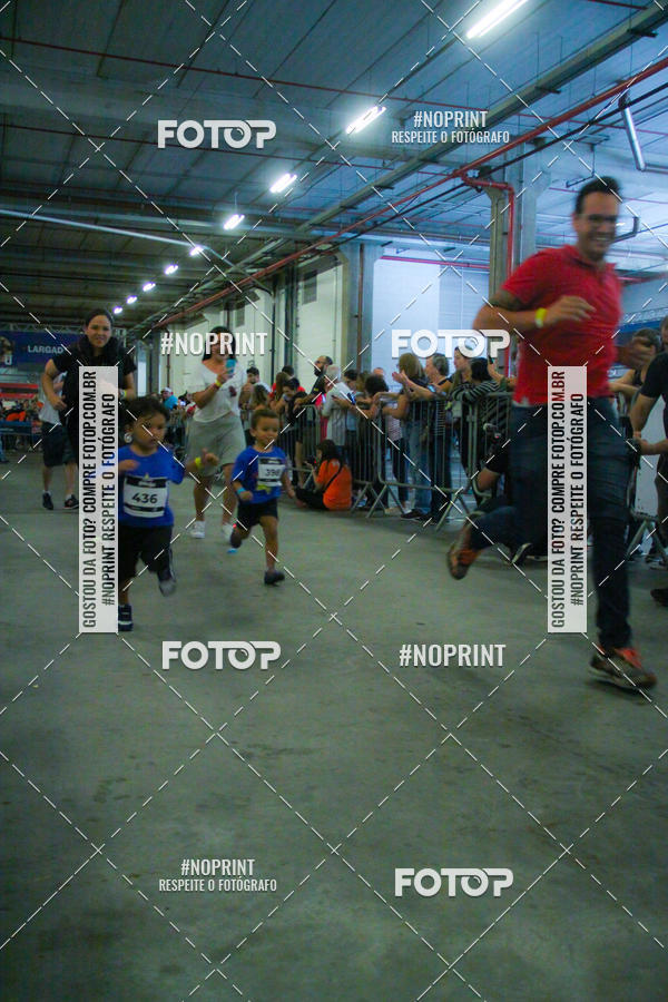 Buy your photos of the event1 Corrida Masha e o Urso no Tiet Plaza Shopping on Fotop
