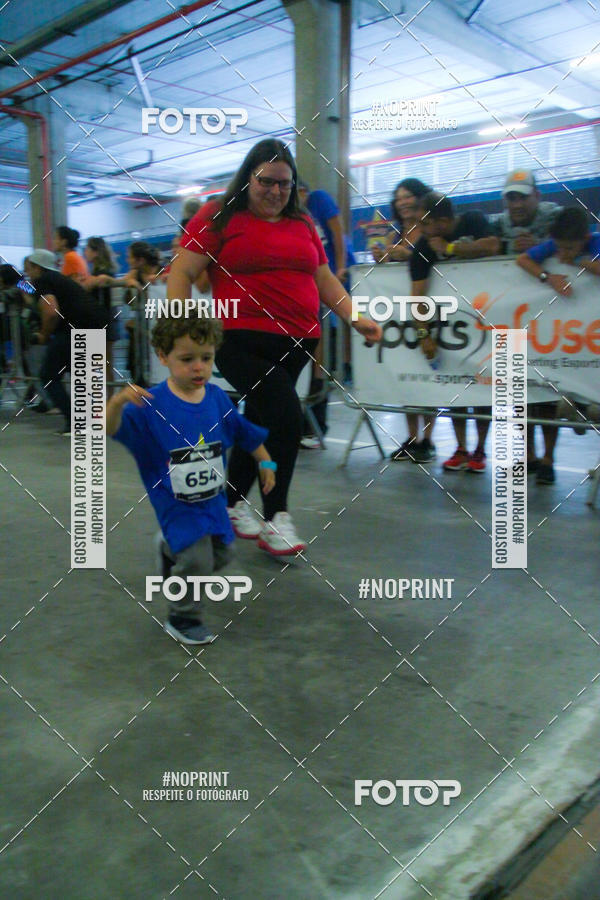 Buy your photos of the event1 Corrida Masha e o Urso no Tiet Plaza Shopping on Fotop