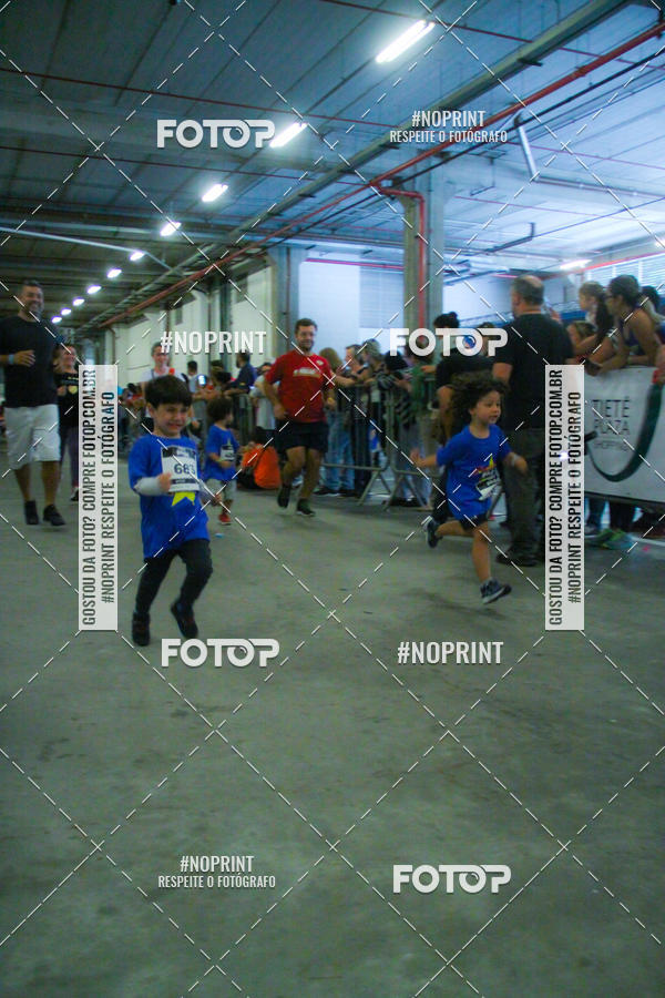 Buy your photos of the event1 Corrida Masha e o Urso no Tiet Plaza Shopping on Fotop