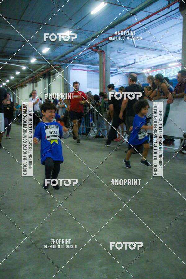 Buy your photos of the event1 Corrida Masha e o Urso no Tiet Plaza Shopping on Fotop