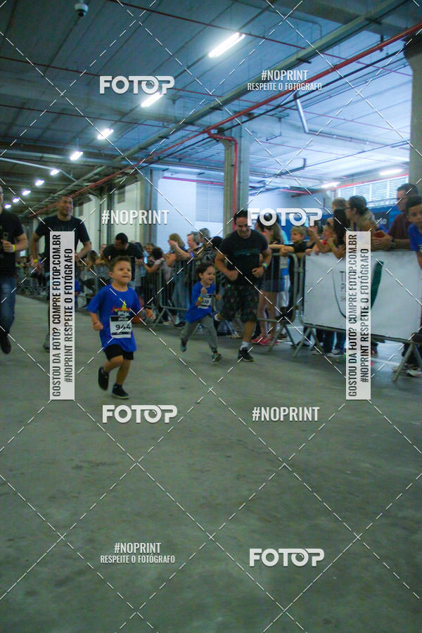 Buy your photos of the event1 Corrida Masha e o Urso no Tiet Plaza Shopping on Fotop