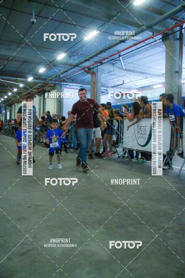 Buy your photos of the event1 Corrida Masha e o Urso no Tiet Plaza Shopping on Fotop