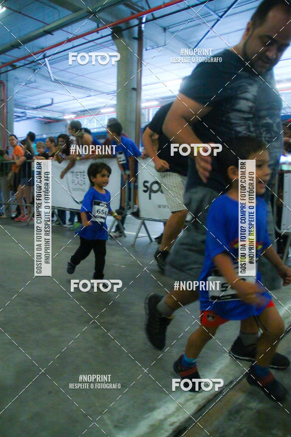 Buy your photos of the event1 Corrida Masha e o Urso no Tiet Plaza Shopping on Fotop