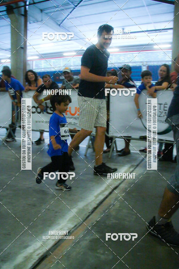 Buy your photos of the event1 Corrida Masha e o Urso no Tiet Plaza Shopping on Fotop