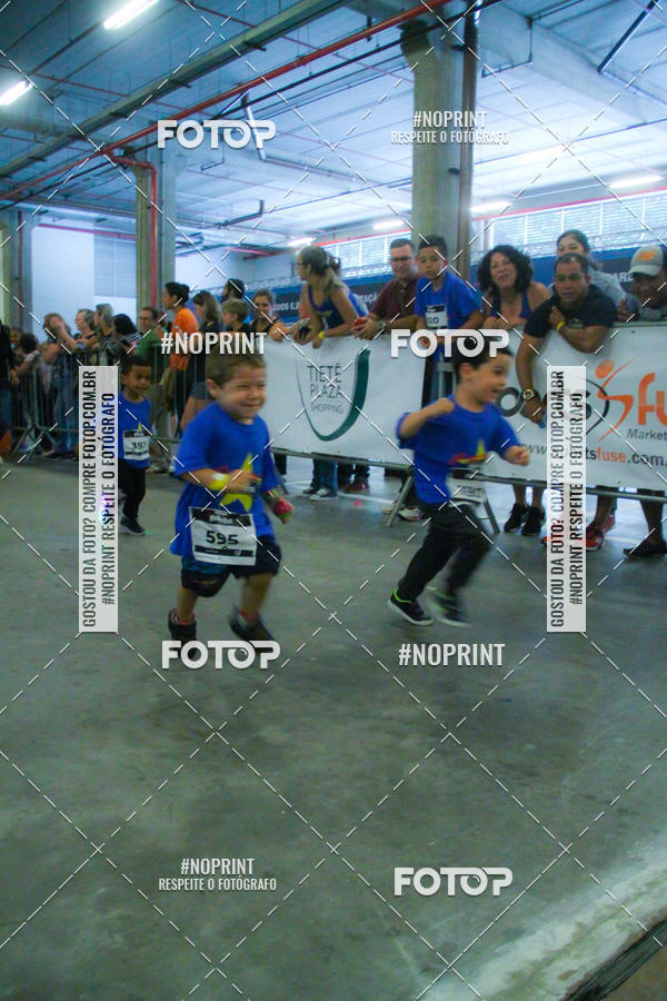 Buy your photos of the event1 Corrida Masha e o Urso no Tiet Plaza Shopping on Fotop