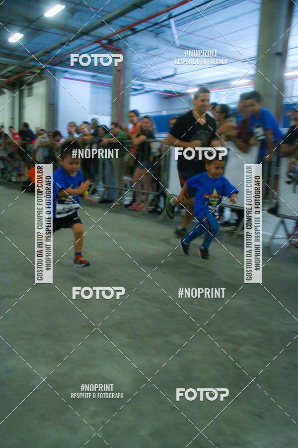 Buy your photos of the event1 Corrida Masha e o Urso no Tiet Plaza Shopping on Fotop