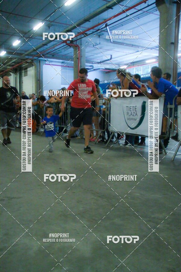 Buy your photos of the event1 Corrida Masha e o Urso no Tiet Plaza Shopping on Fotop
