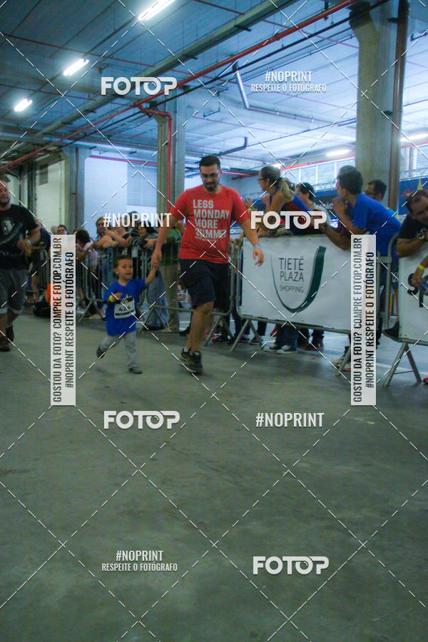 Buy your photos of the event1 Corrida Masha e o Urso no Tiet Plaza Shopping on Fotop