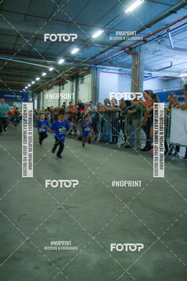 Buy your photos of the event1 Corrida Masha e o Urso no Tiet Plaza Shopping on Fotop