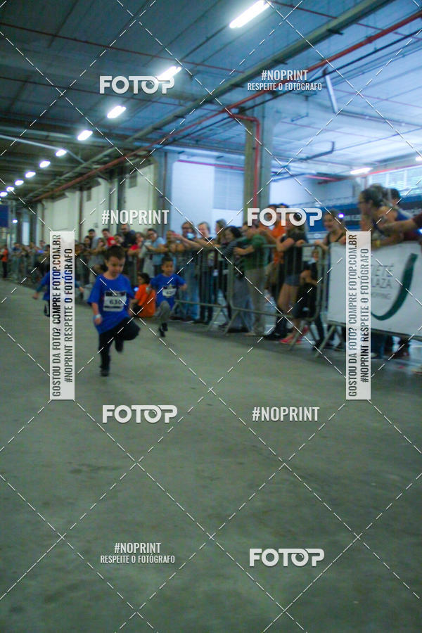 Buy your photos of the event1 Corrida Masha e o Urso no Tiet Plaza Shopping on Fotop