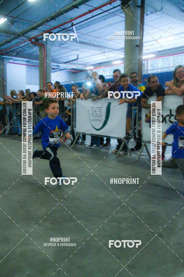 Buy your photos of the event1 Corrida Masha e o Urso no Tiet Plaza Shopping on Fotop