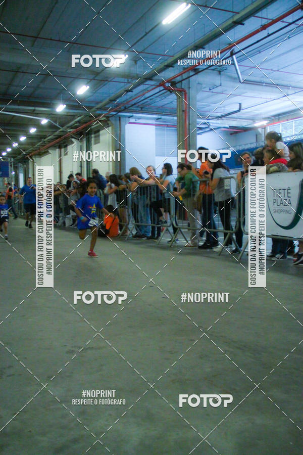 Buy your photos of the event1 Corrida Masha e o Urso no Tiet Plaza Shopping on Fotop