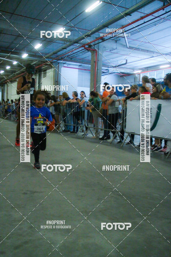 Buy your photos of the event1 Corrida Masha e o Urso no Tiet Plaza Shopping on Fotop