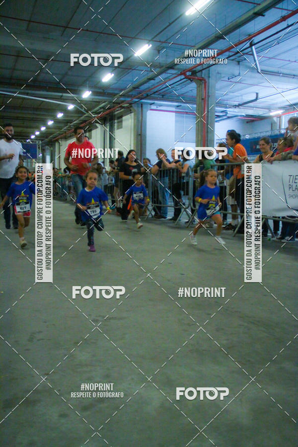 Buy your photos of the event1 Corrida Masha e o Urso no Tiet Plaza Shopping on Fotop
