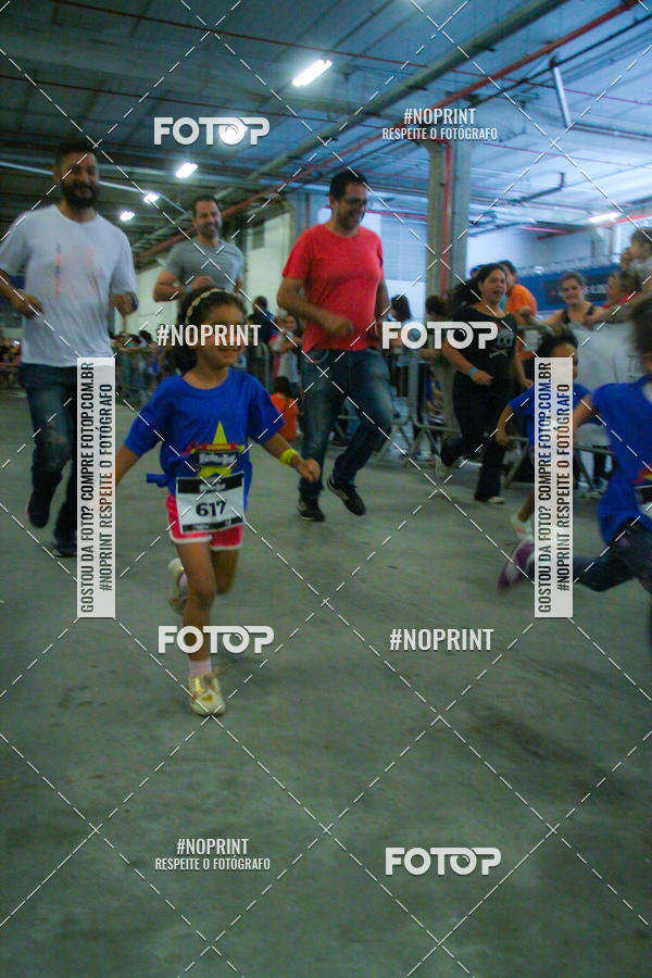 Buy your photos of the event1 Corrida Masha e o Urso no Tiet Plaza Shopping on Fotop