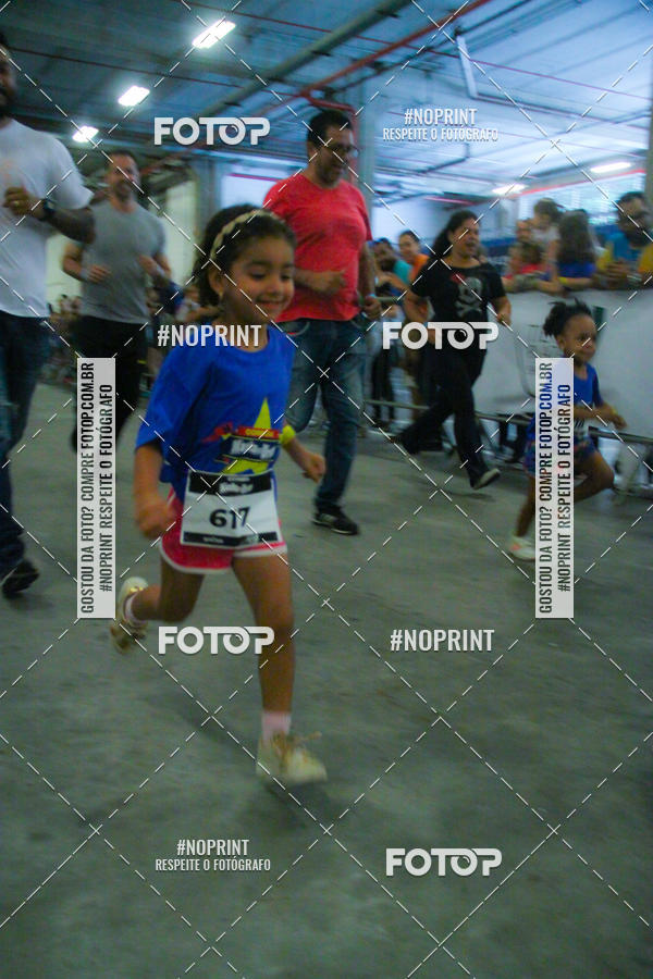 Buy your photos of the event1 Corrida Masha e o Urso no Tiet Plaza Shopping on Fotop