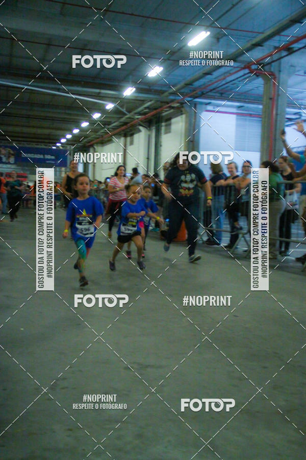 Buy your photos of the event1 Corrida Masha e o Urso no Tiet Plaza Shopping on Fotop