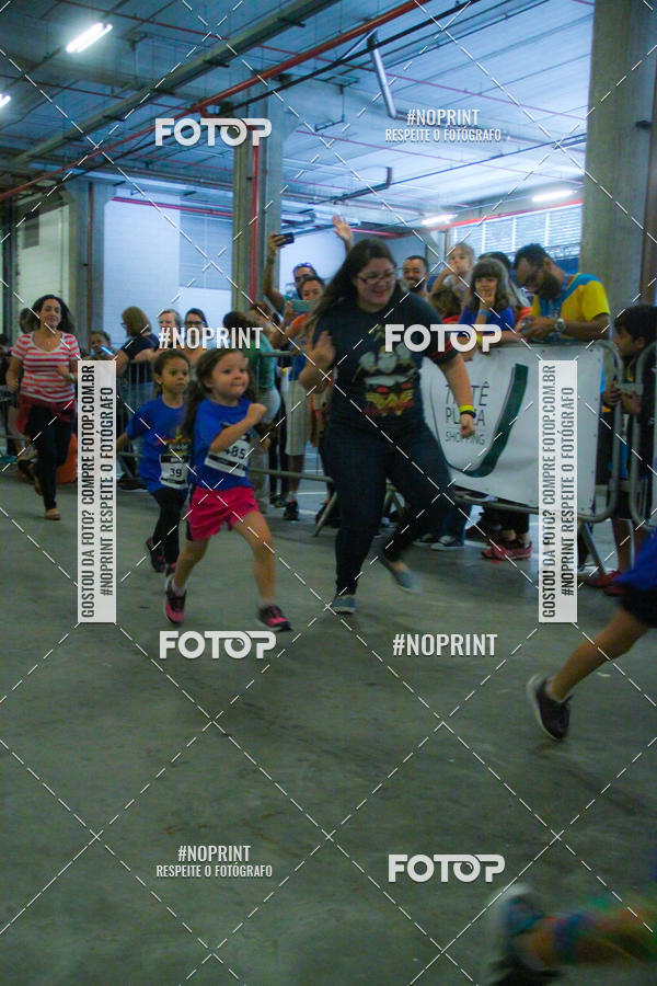 Buy your photos of the event1 Corrida Masha e o Urso no Tiet Plaza Shopping on Fotop