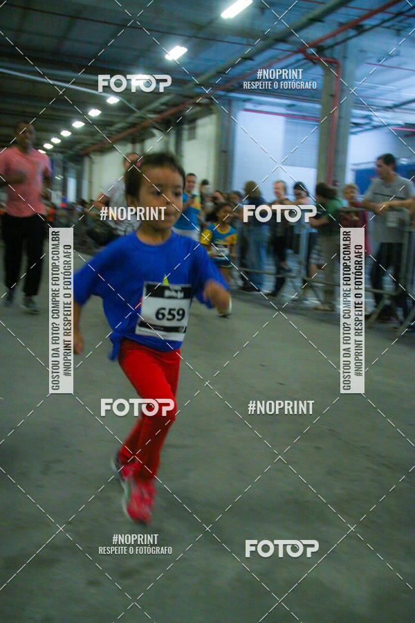 Buy your photos of the event1 Corrida Masha e o Urso no Tiet Plaza Shopping on Fotop