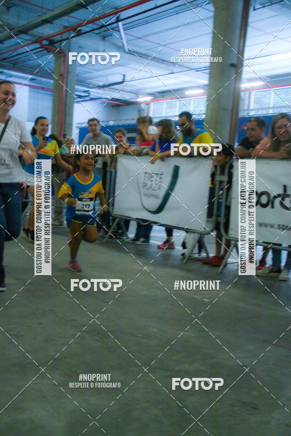 Buy your photos of the event1 Corrida Masha e o Urso no Tiet Plaza Shopping on Fotop