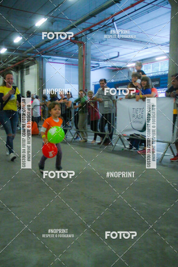 Buy your photos of the event1 Corrida Masha e o Urso no Tiet Plaza Shopping on Fotop