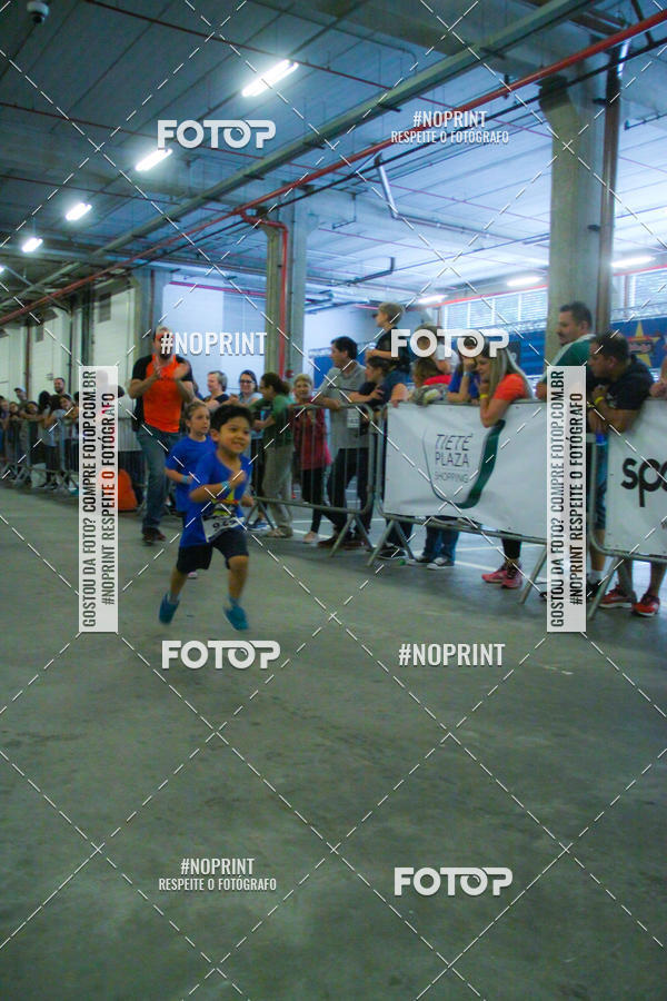 Buy your photos of the event1 Corrida Masha e o Urso no Tiet Plaza Shopping on Fotop