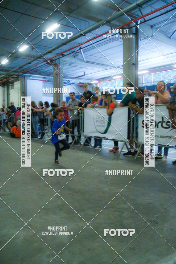 Buy your photos of the event1 Corrida Masha e o Urso no Tiet Plaza Shopping on Fotop