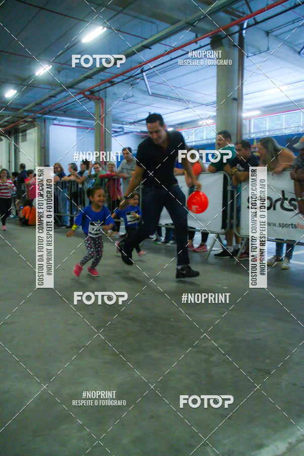 Buy your photos of the event1 Corrida Masha e o Urso no Tiet Plaza Shopping on Fotop