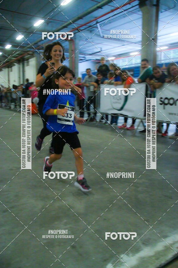 Buy your photos of the event1 Corrida Masha e o Urso no Tiet Plaza Shopping on Fotop