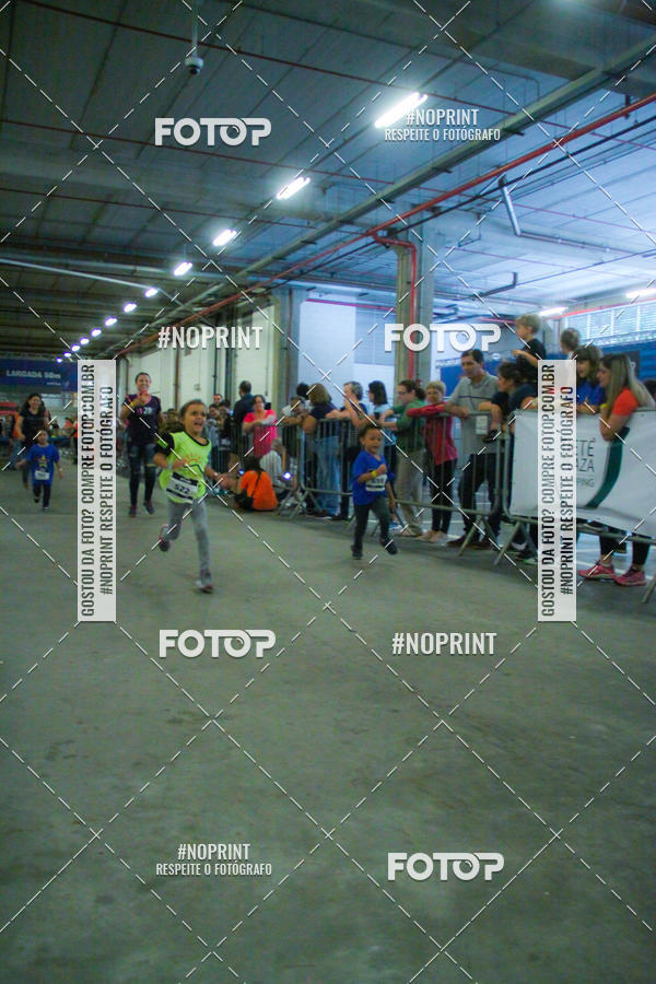 Buy your photos of the event1 Corrida Masha e o Urso no Tiet Plaza Shopping on Fotop