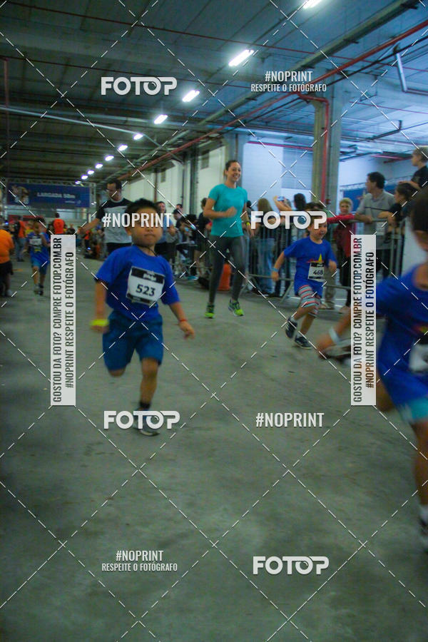 Buy your photos of the event1 Corrida Masha e o Urso no Tiet Plaza Shopping on Fotop