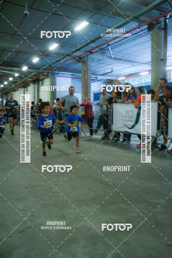 Buy your photos of the event1 Corrida Masha e o Urso no Tiet Plaza Shopping on Fotop