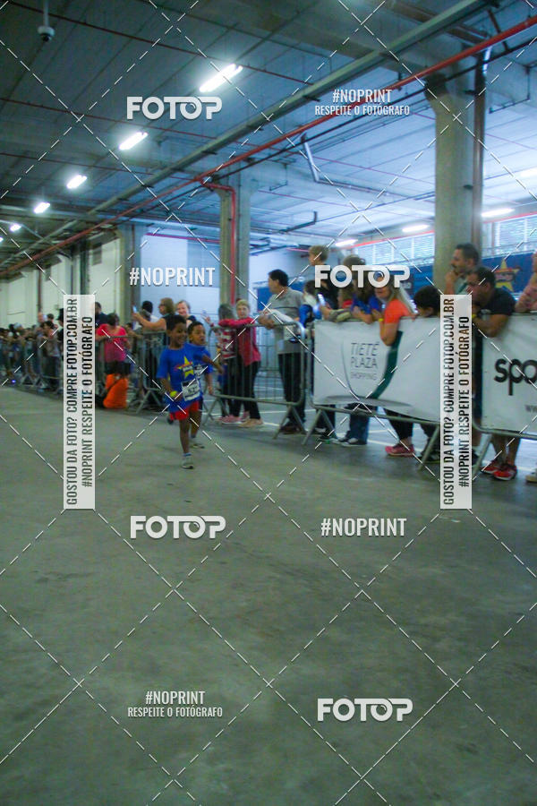 Buy your photos of the event1 Corrida Masha e o Urso no Tiet Plaza Shopping on Fotop