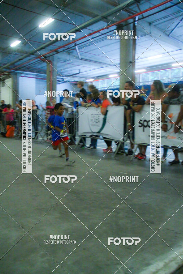 Buy your photos of the event1 Corrida Masha e o Urso no Tiet Plaza Shopping on Fotop