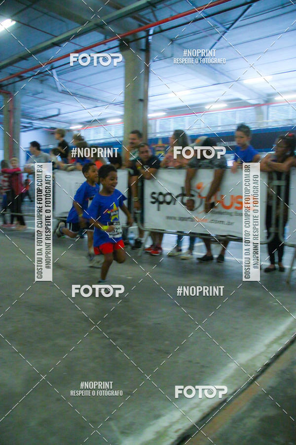 Buy your photos of the event1 Corrida Masha e o Urso no Tiet Plaza Shopping on Fotop