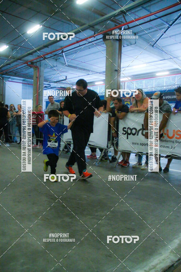 Buy your photos of the event1 Corrida Masha e o Urso no Tiet Plaza Shopping on Fotop