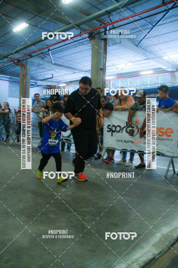 Buy your photos of the event1 Corrida Masha e o Urso no Tiet Plaza Shopping on Fotop