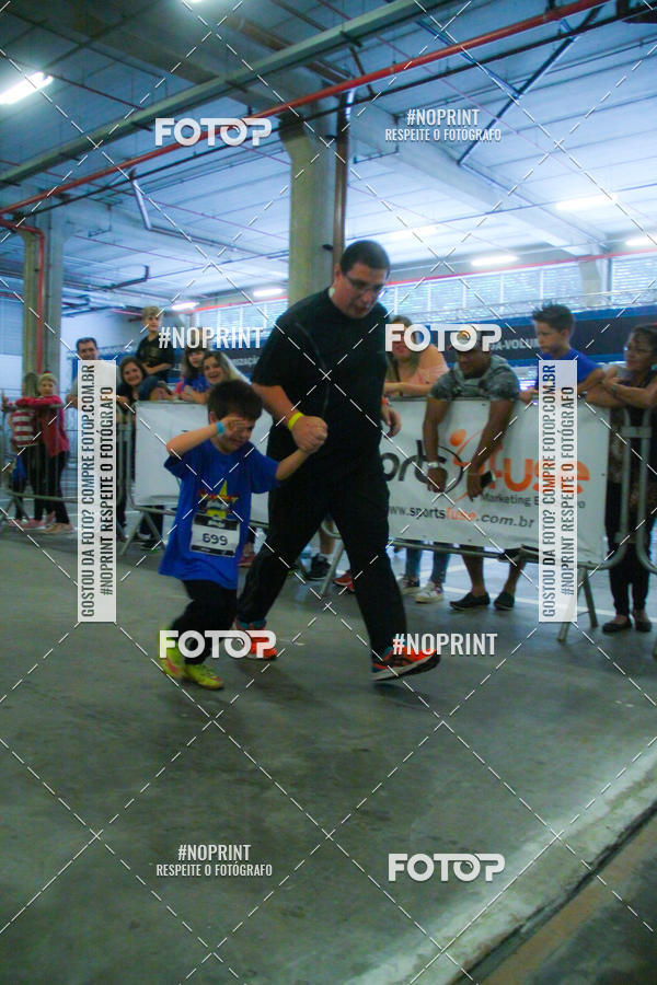 Buy your photos of the event1 Corrida Masha e o Urso no Tiet Plaza Shopping on Fotop