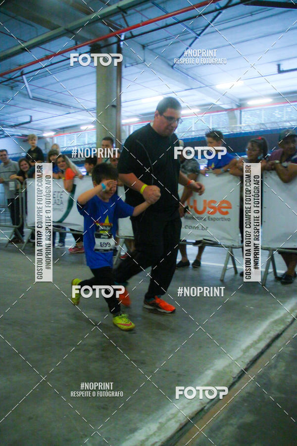 Buy your photos of the event1 Corrida Masha e o Urso no Tiet Plaza Shopping on Fotop