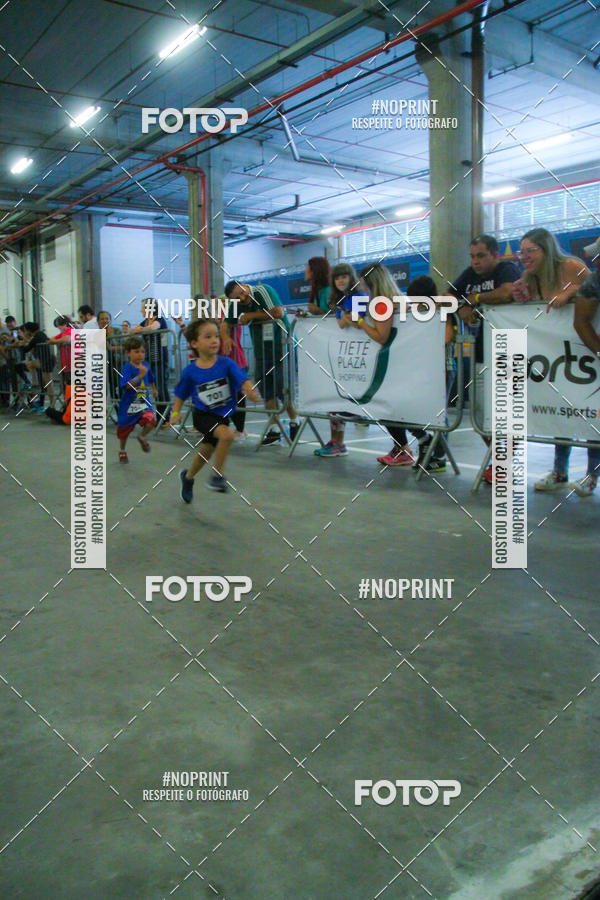 Buy your photos of the event1 Corrida Masha e o Urso no Tiet Plaza Shopping on Fotop
