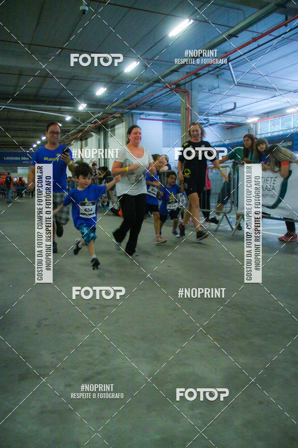 Buy your photos of the event1 Corrida Masha e o Urso no Tiet Plaza Shopping on Fotop