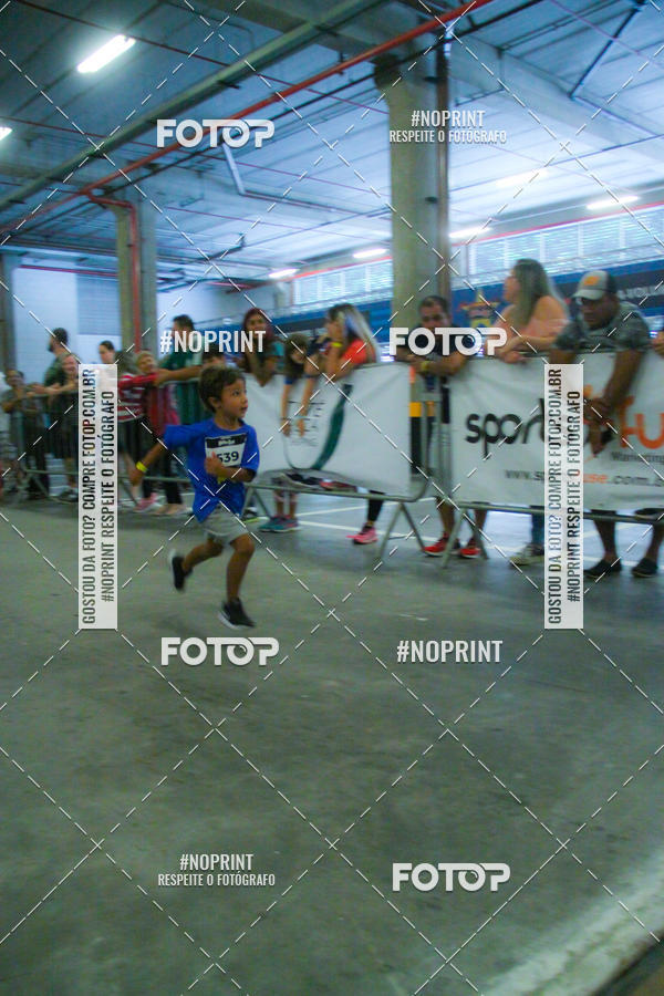 Buy your photos of the event1 Corrida Masha e o Urso no Tiet Plaza Shopping on Fotop