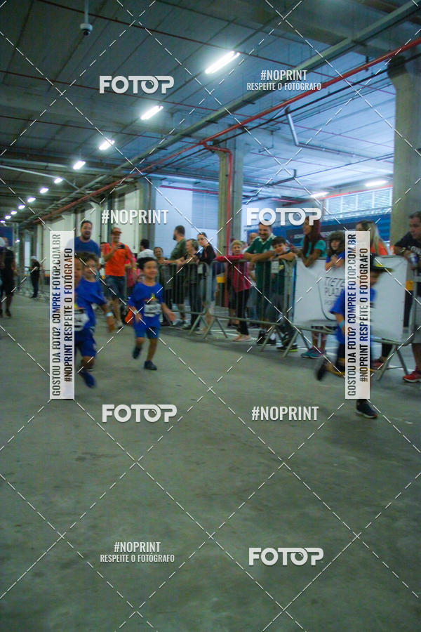Buy your photos of the event1 Corrida Masha e o Urso no Tiet Plaza Shopping on Fotop